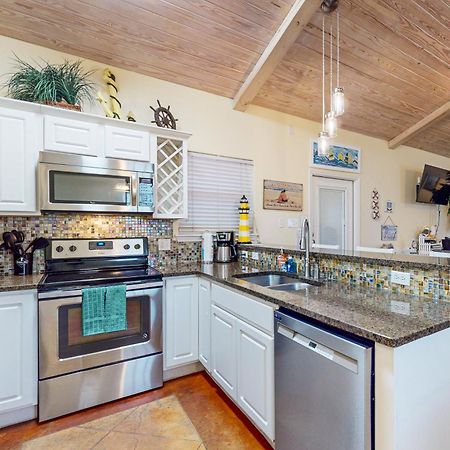 Sail Away At Pirate'S Bay Unit 113 Apartman Port Aransas Kültér fotó