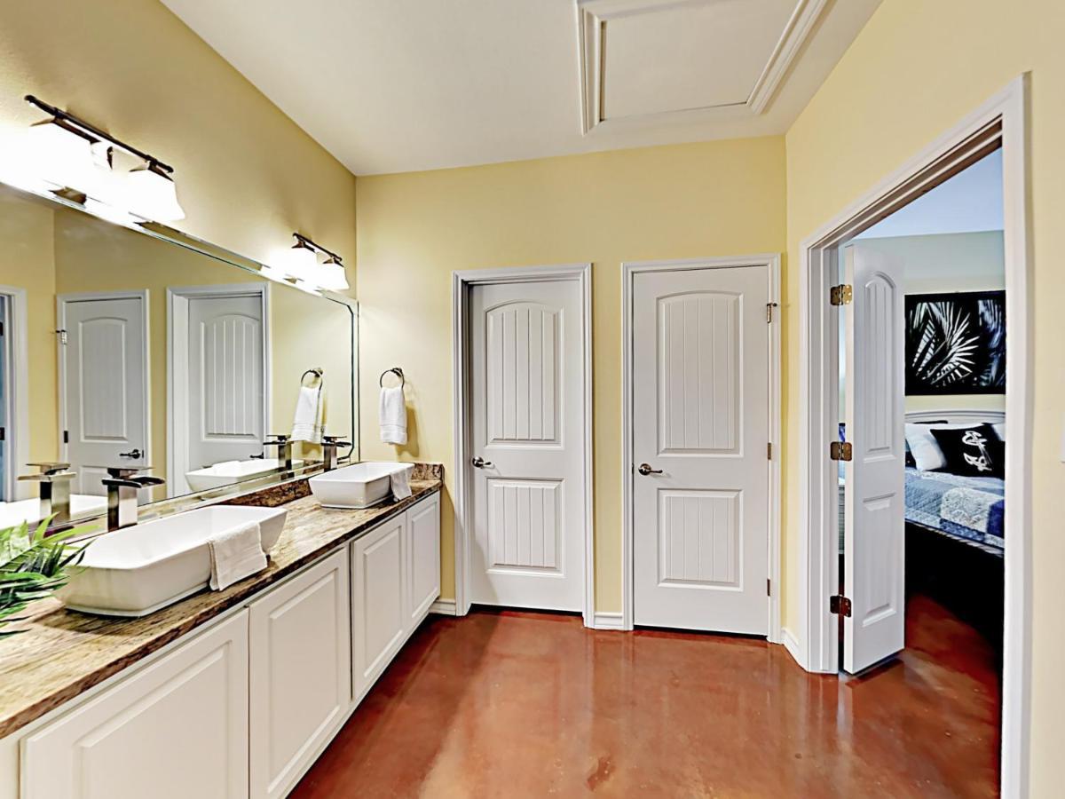 Sail Away At Pirate'S Bay Unit 113 Apartman Port Aransas Kültér fotó